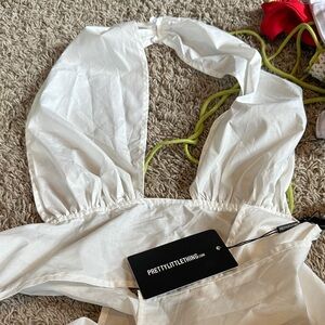 PrettyLittleThing Ivory Halter Neck Blouse small crop top